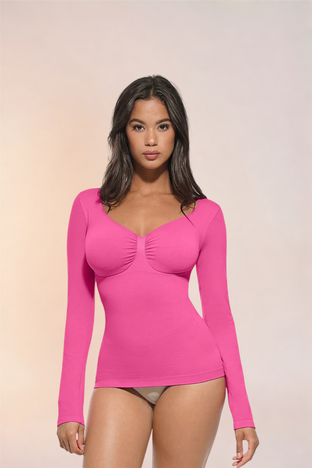 Skinzform Diamant Top in Rose, front view on the model