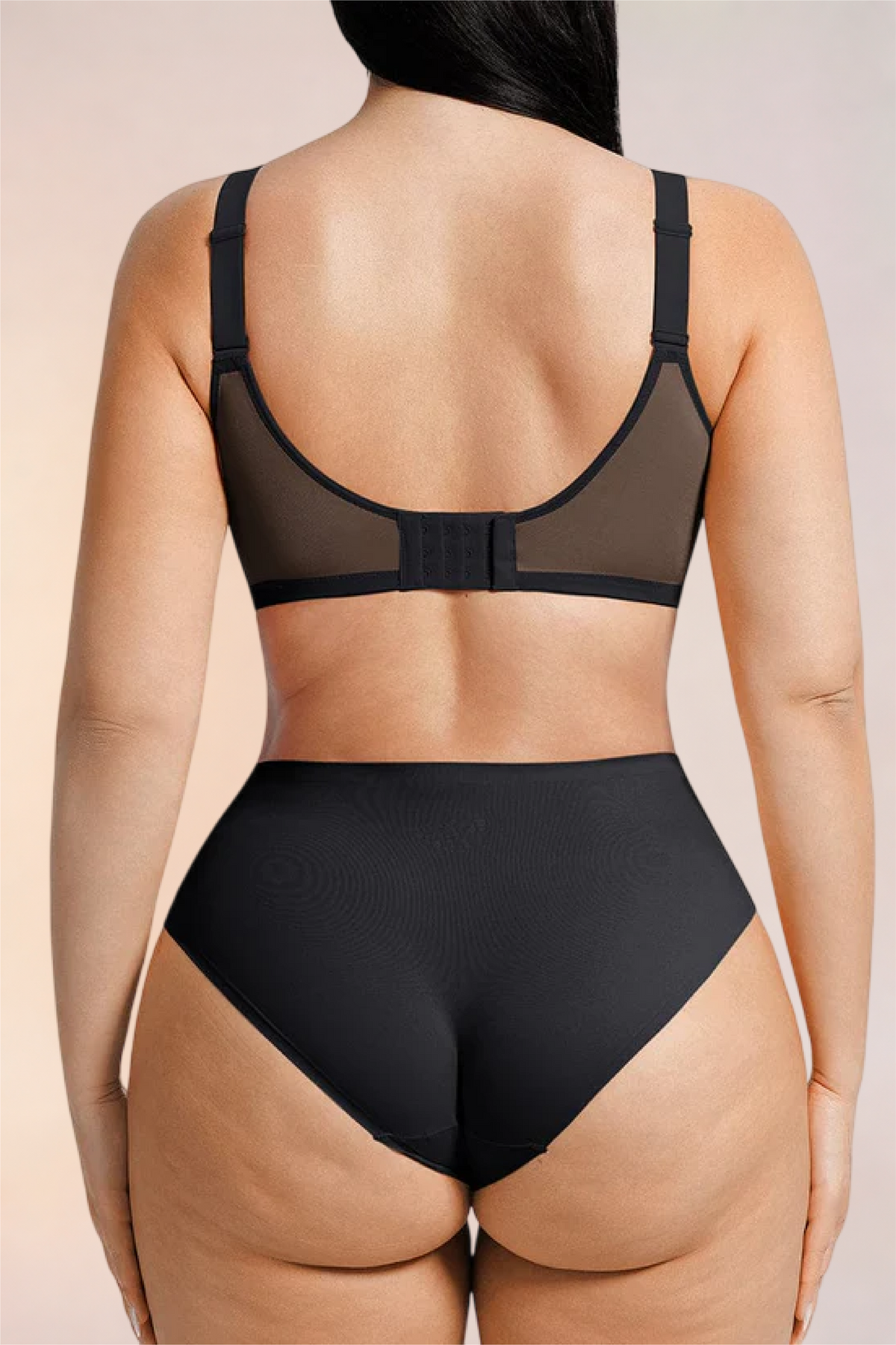 Skinzform Élégance Bra in Noir worn with matching briefs, back view