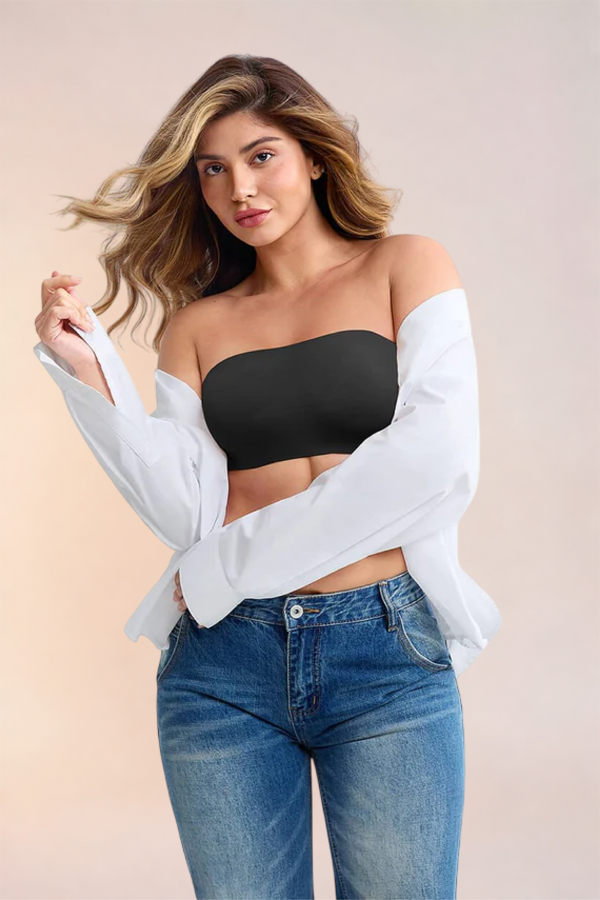 Skinzform Libre Bandeau in Noir worn under an open white shirt with jeans