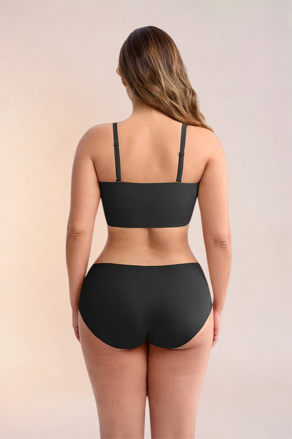 Skinzform Libre Bandeau in Noir worn with matching briefs, back view