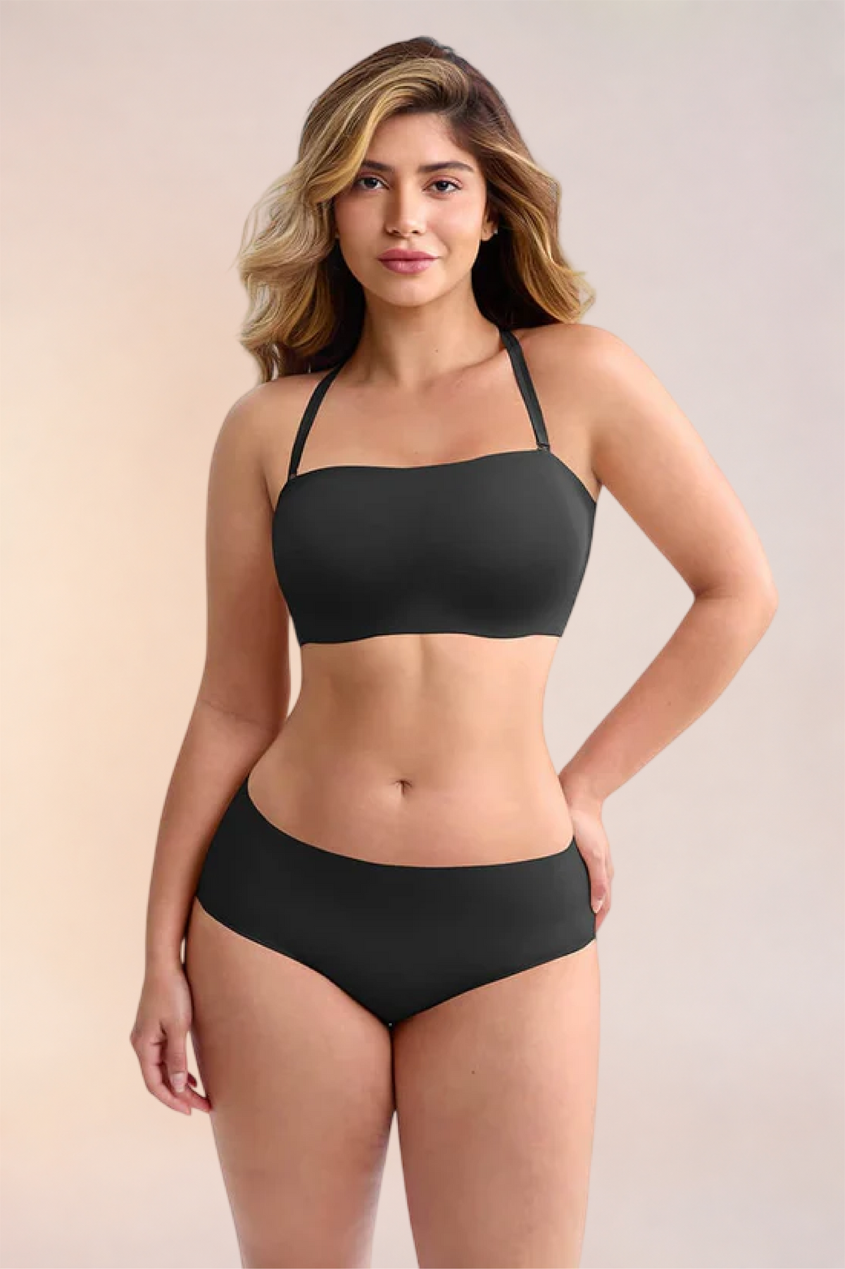 Skinzform Libre Bandeau in Noir worn with matching briefs, half-length front view