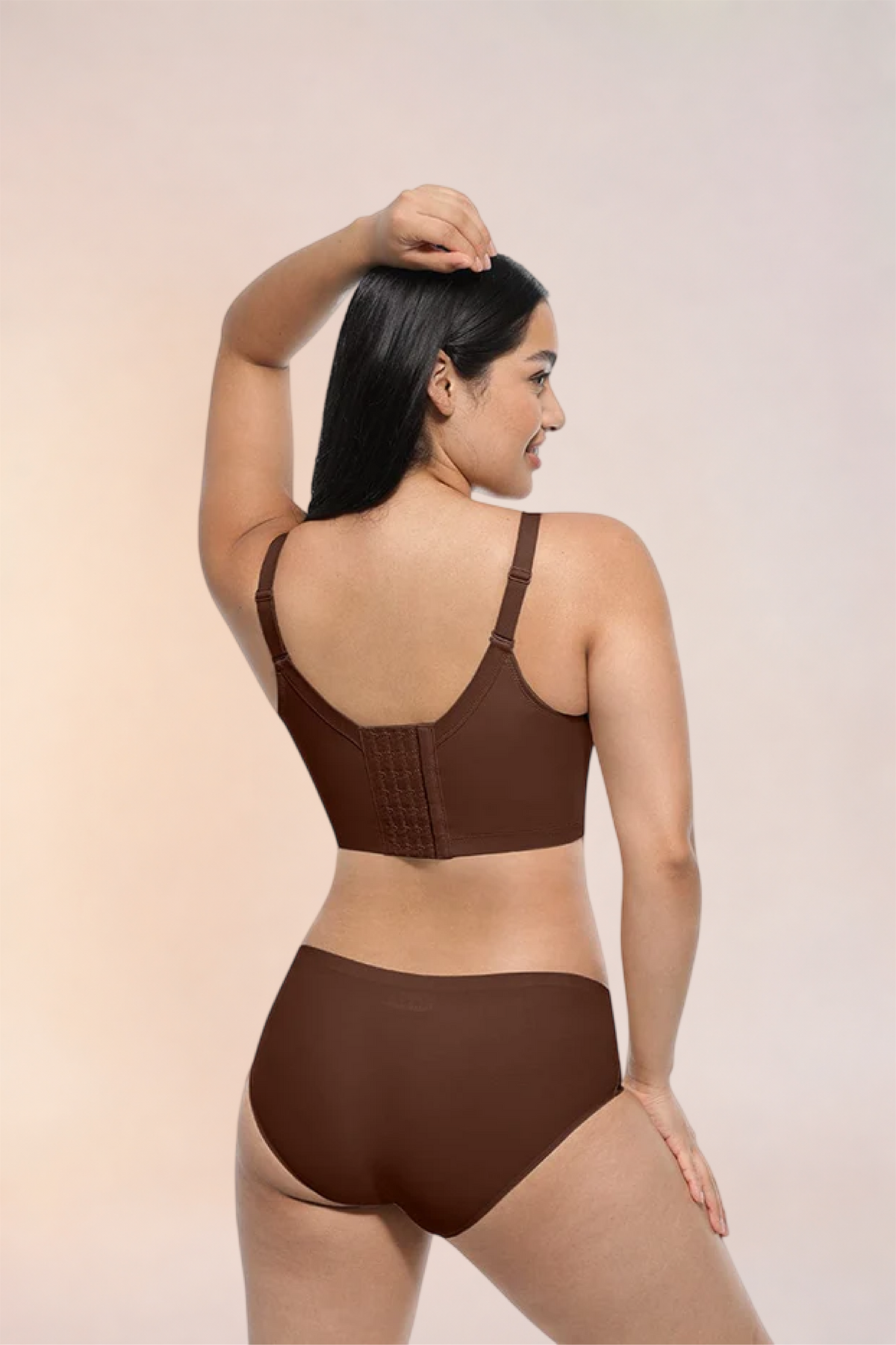 Skinzform Sculpt Bra – Cacao - back view with a hand at the head, worn with matching briefs